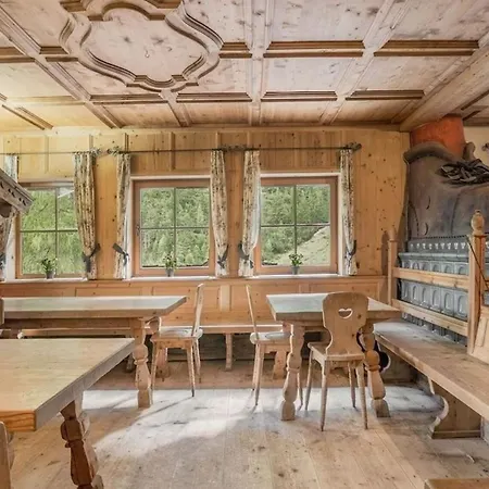 Amazing Chalet With Sauna Up To 15 Guests * Neustift im Stubaital