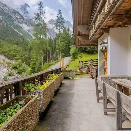 Amazing Chalet With Sauna Up To 15 Guests Neustift im Stubaital